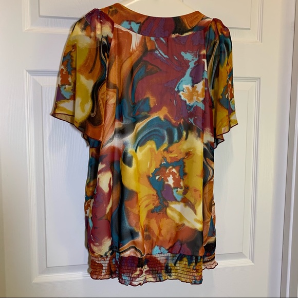 Maurices Short Sleeve Orange Pattern Top Size 1X - Picture 3 of 4